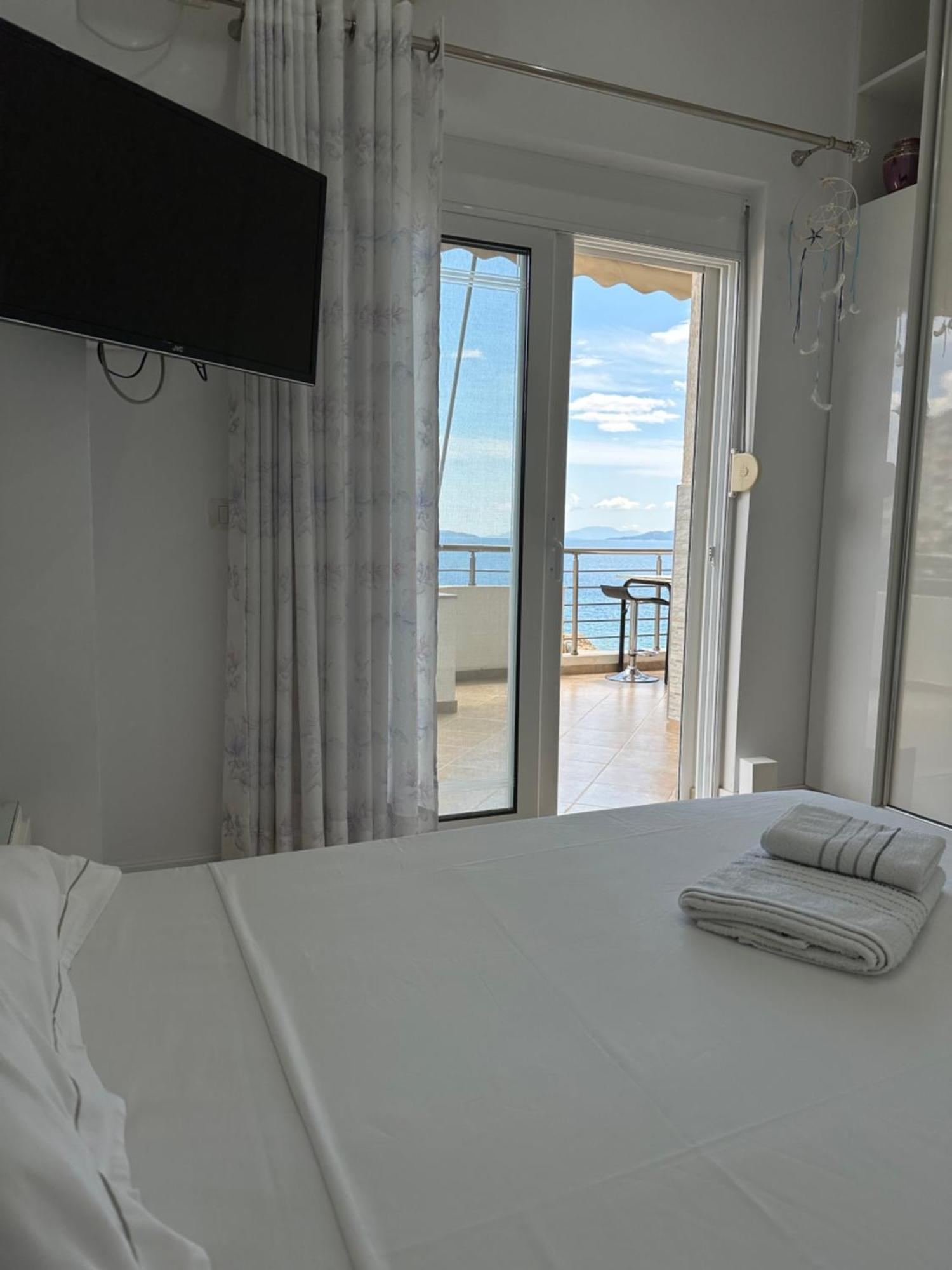 Apartmán Luxy Coral Aparts Sarandë Exteriér fotografie