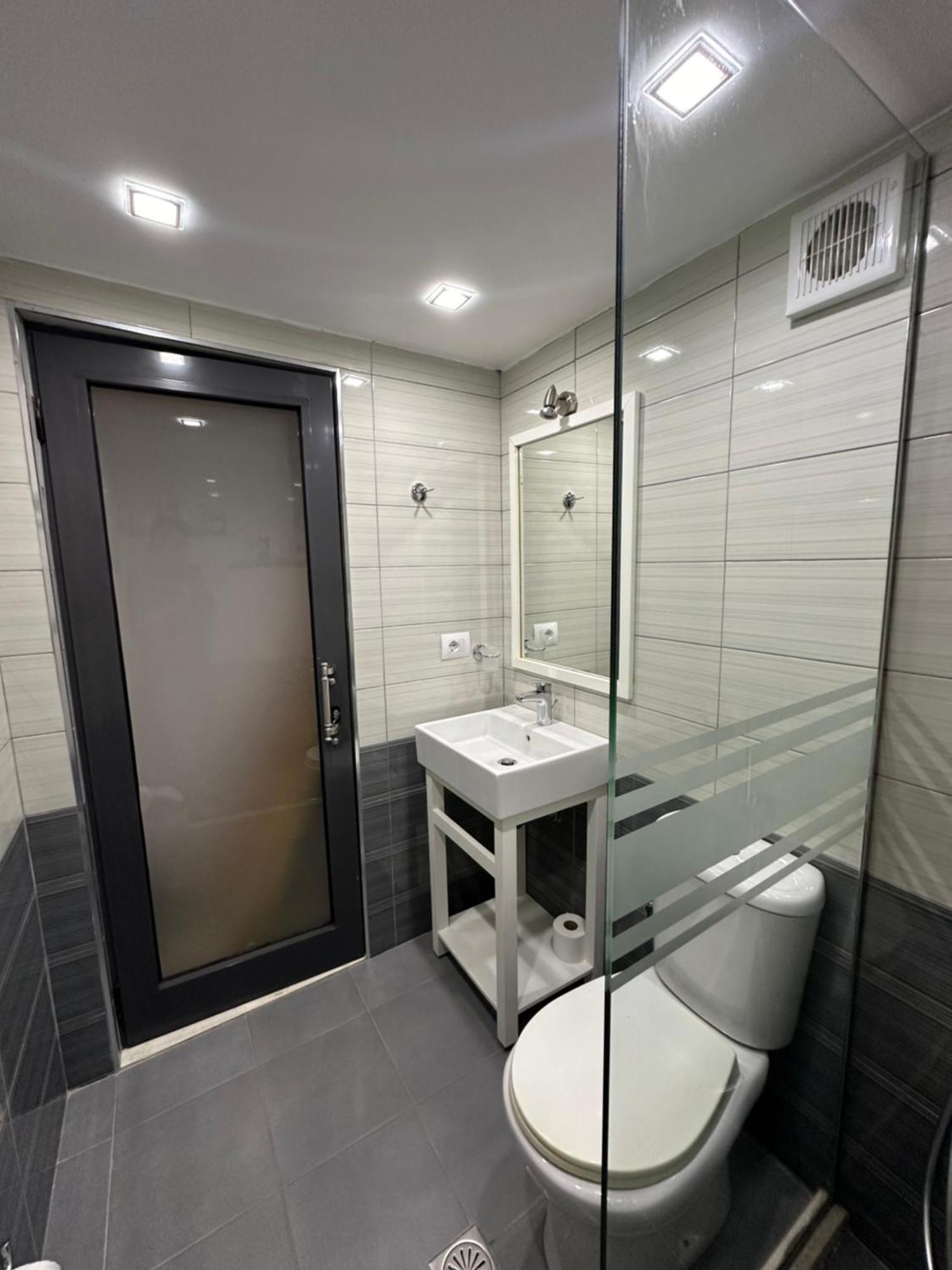Apartmán Luxy Coral Aparts Sarandë Exteriér fotografie