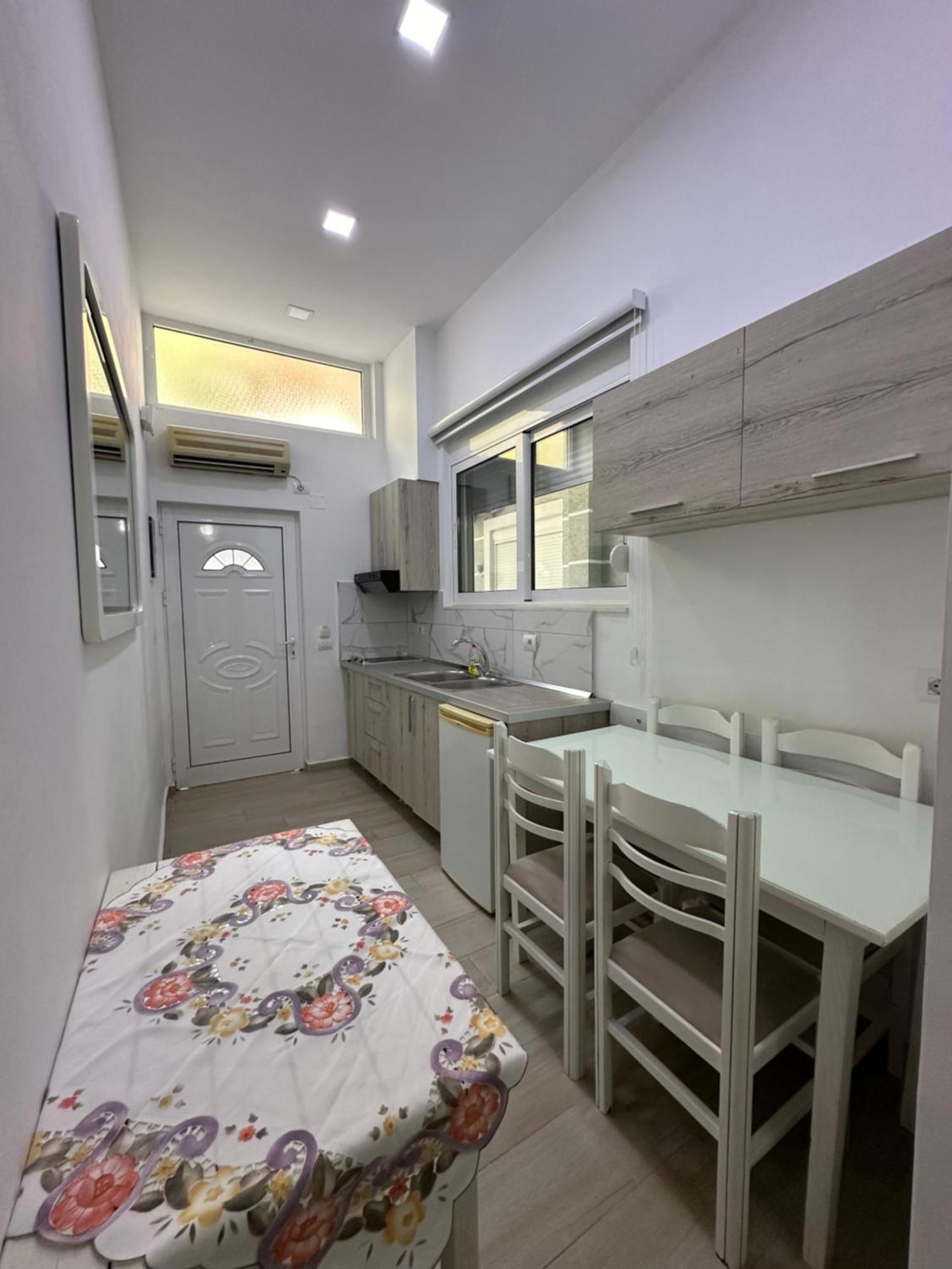 Apartmán Luxy Coral Aparts Sarandë Exteriér fotografie